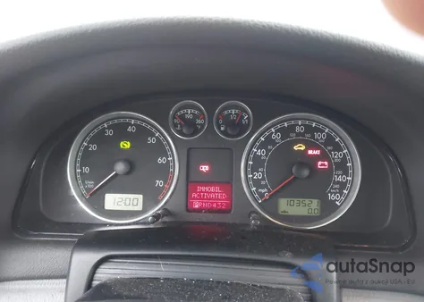 2003 Volkswagen Passat Glx from USA, damaged, VIN WVWYH63B83E026462